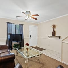 City Access Retreat with Wi-Fi & 2 TVs