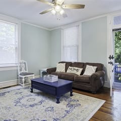 Walk to WB Stadium, Close to USC Campus & Downtown