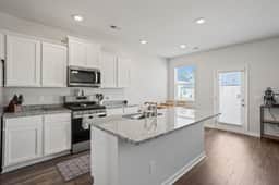 Newly Built Home Ideal for Mid-Term Stays Between Cities