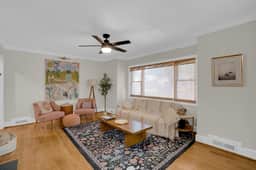 Mid-Term In Shandon, King, Office, Large Backyard
