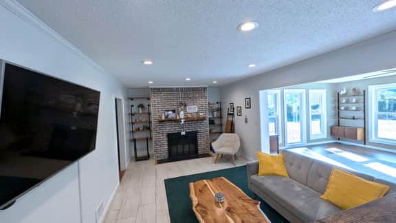 Cozy Home Near Ft. Jackson in Great Neighborhood