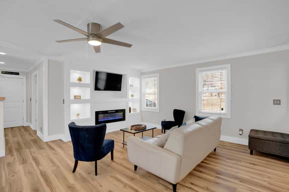 Updated, Coffee Bar, 4 TVs, Minutes To I20 & I26