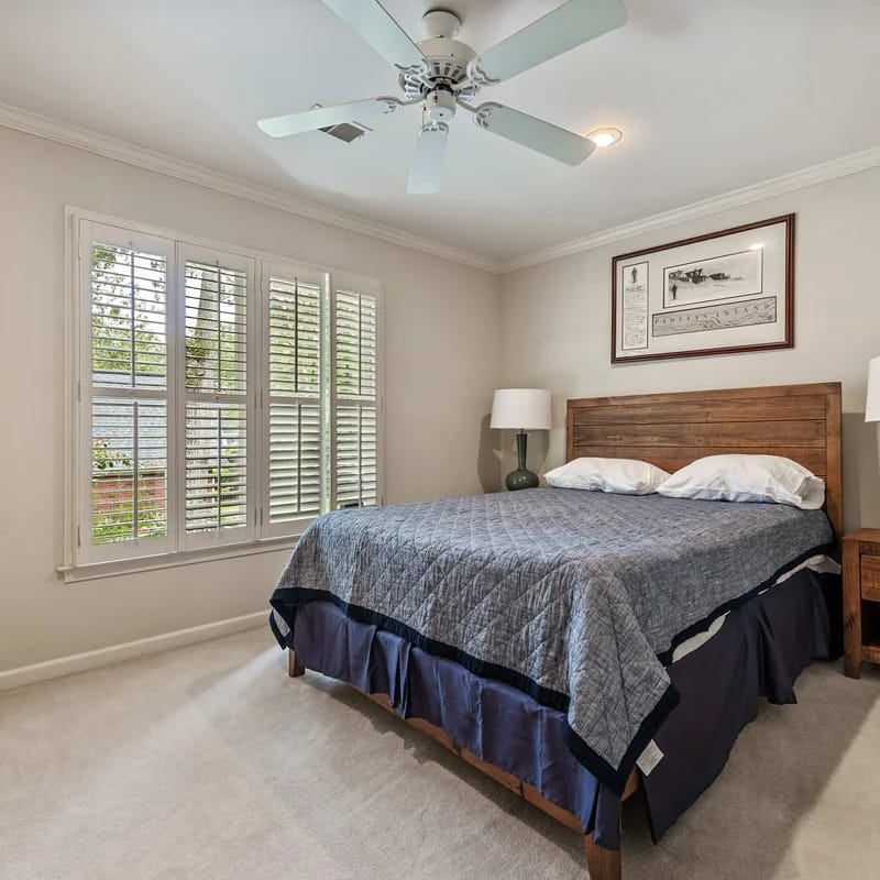 Comfortable Mid-Term Rental Near Base & Hospital